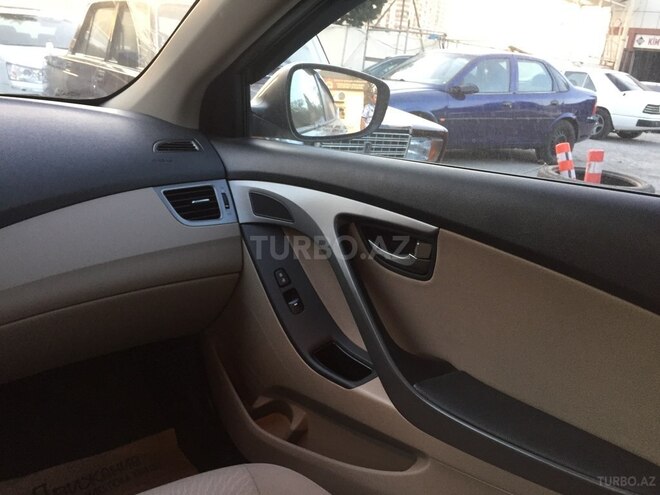Hyundai Elantra 2015, 47,270 km - 1.8 l - Bakı
