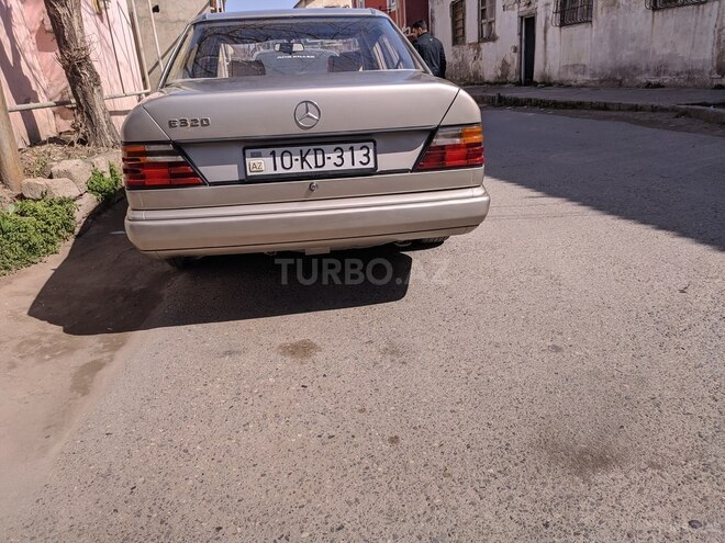 Mercedes E 230 1986, 400,000 km - 2.3 l - Bakı