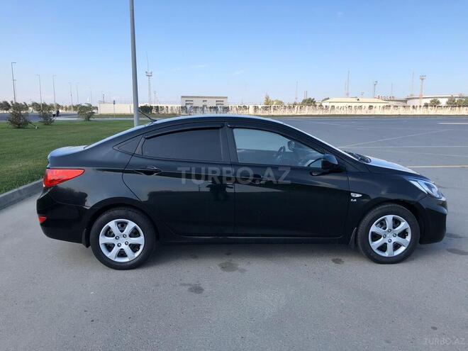 Hyundai Accent 2011, 82,000 km - 1.6 l - Bakı