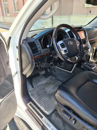 Toyota Land Cruiser 2013, 67,000 km - 4.0 l - Zaqatala