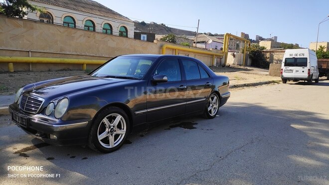 Mercedes E 280 1999, 258,000 km - 2.8 l - Bakı