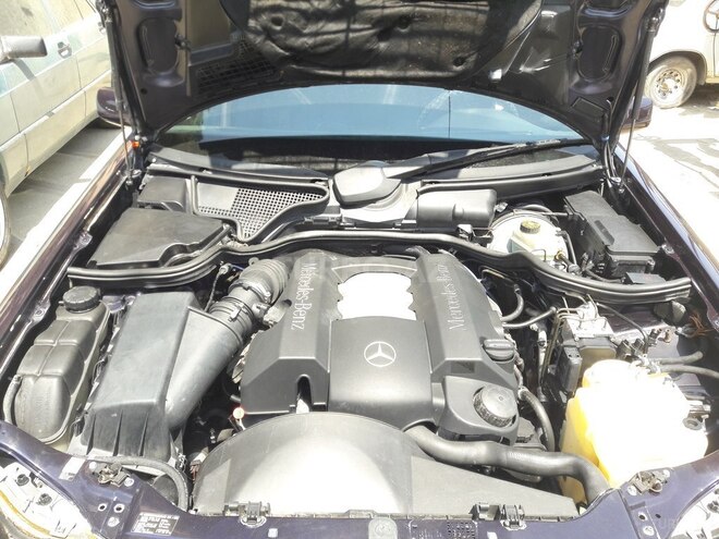 Mercedes E 240 1998, 270,000 km - 2.4 l - Sumqayıt