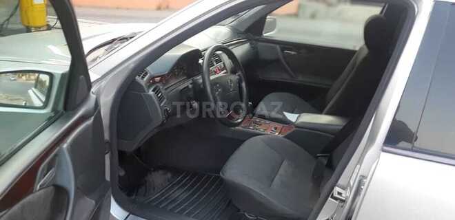 Mercedes E 240 1999, 241,850 km - 2.4 l - Bakı