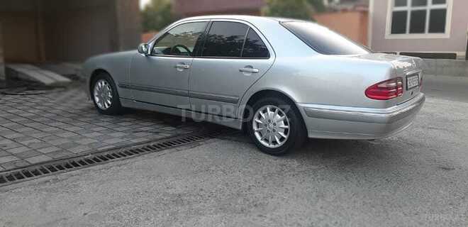 Mercedes E 240 1999, 241,850 km - 2.4 l - Bakı