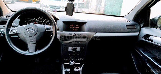 Opel Astra 2005, 173,000 km - 1.4 л - Bakı