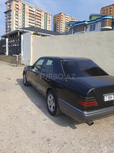 Mercedes E 220 1994, 380,000 km - 2.2 l - Bakı