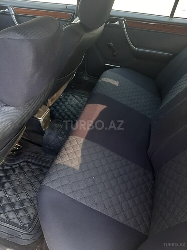 Mercedes E 220 1994, 380,000 km - 2.2 l - Bakı