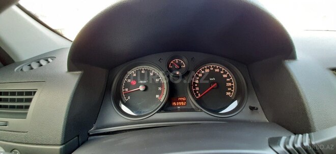 Opel Astra 2009, 155,000 km - 1.4 l - Gəncə