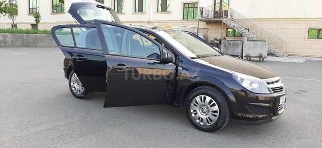 Opel Astra 2009, 155,000 km - 1.4 l - Gəncə