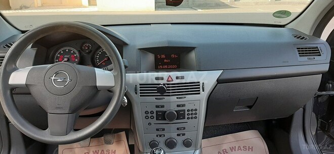 Opel Astra 2009, 155,000 km - 1.4 l - Gəncə