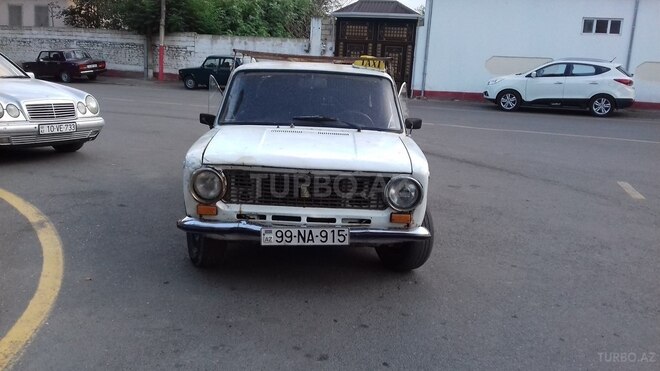 LADA (VAZ) 21011 1984, 300,000 km - 1.5 l - Göyçay