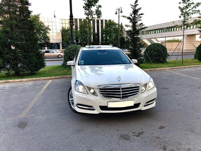 Mercedes E 250 2010, 235,000 km - 2.2 л - Bakı