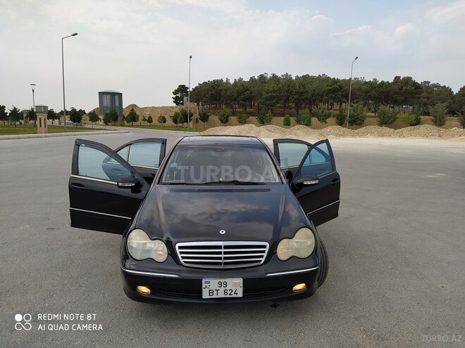 Mercedes C 230 2003, 235,890 km - 1.8 l - Bakı