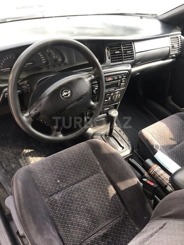Opel Vectra 1996, 260,000 km - 2.5 l - Şəmkir
