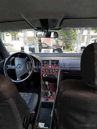 Mercedes C 220 1998, 250,000 km - 2.2 l - Bakı