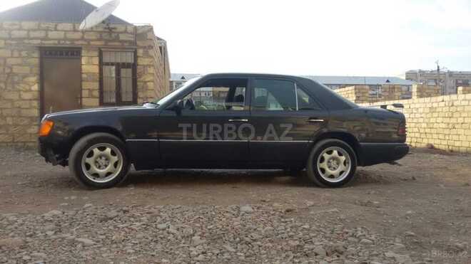 Mercedes E 250 1992, 285,000 km - 2.5 l - Gəncə