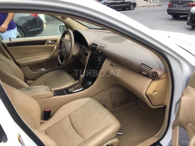 Mercedes C 240 2001, 325,600 km - 2.6 л - Bakı