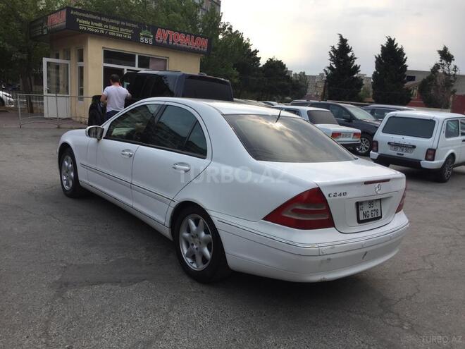 Mercedes C 240 2001, 325,600 km - 2.6 л - Bakı