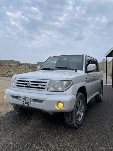 Mitsubishi Pajero io 2000, 250,000 km - 1.8 л - Bakı