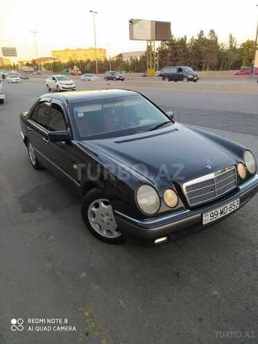 Mercedes E 200 1999, 265,000 km - 2.0 l - Bakı