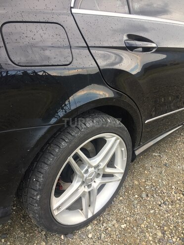 Mercedes E 220 2010, 301,000 km - 2.2 l - Gəncə