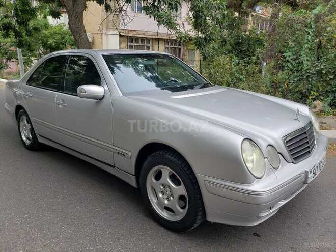 Mercedes E 320 2001, 259,000 km - 3.2 l - Bakı