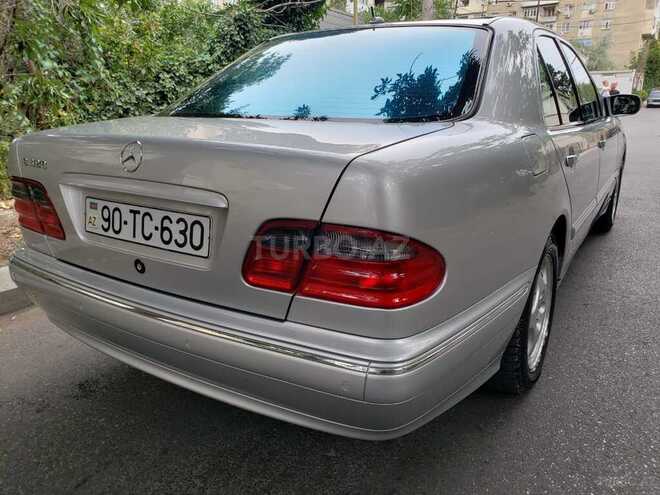 Mercedes E 320 2001, 259,000 km - 3.2 l - Bakı