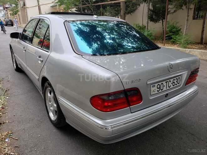 Mercedes E 320 2001, 259,000 km - 3.2 l - Bakı