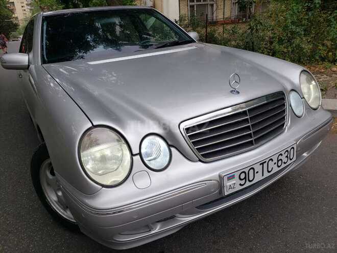 Mercedes E 320 2001, 259,000 km - 3.2 l - Bakı