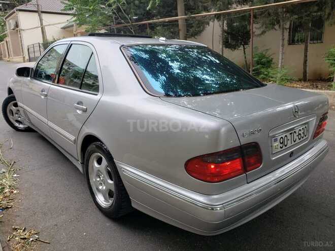 Mercedes E 320 2001, 259,000 km - 3.2 l - Bakı