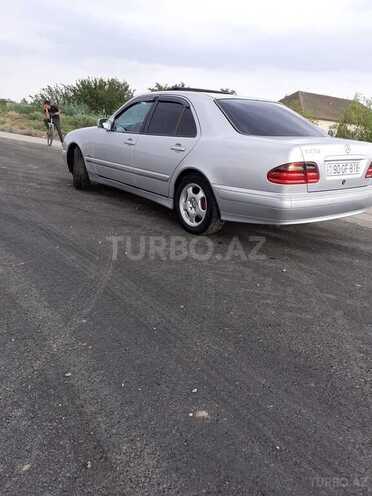 Mercedes E 270 1999, 460,000 km - 2.7 l - Biləsuvar