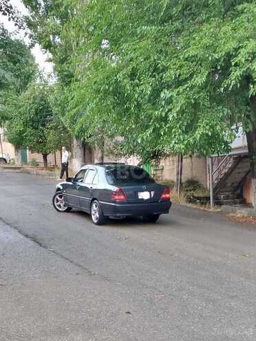 Mercedes C 240 1997, 321,000 km - 2.4 l - Şamaxı