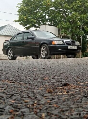 Mercedes C 240 1997, 321,000 km - 2.4 l - Şamaxı