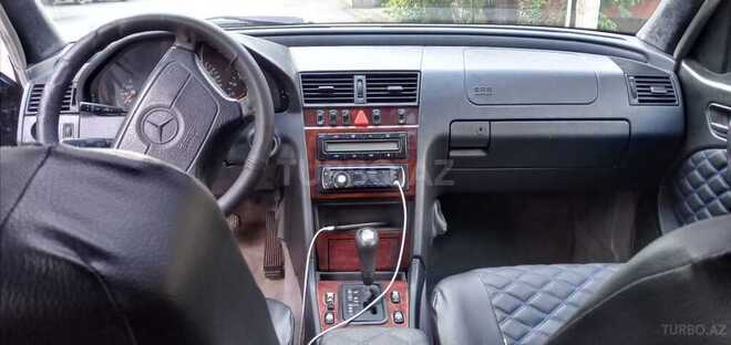 Mercedes C 240 1997, 321,000 km - 2.4 l - Şamaxı