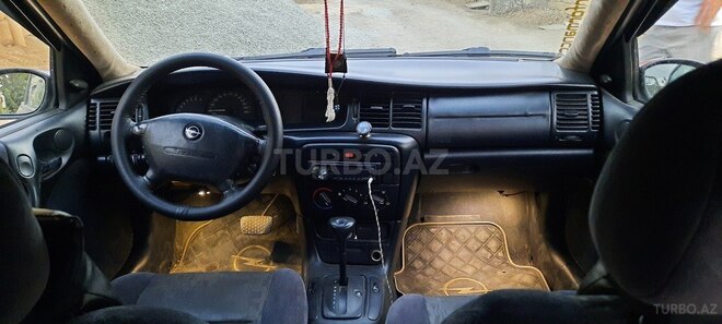 Opel Vectra 1999, 490,000 km - 1.6 l - Bakı