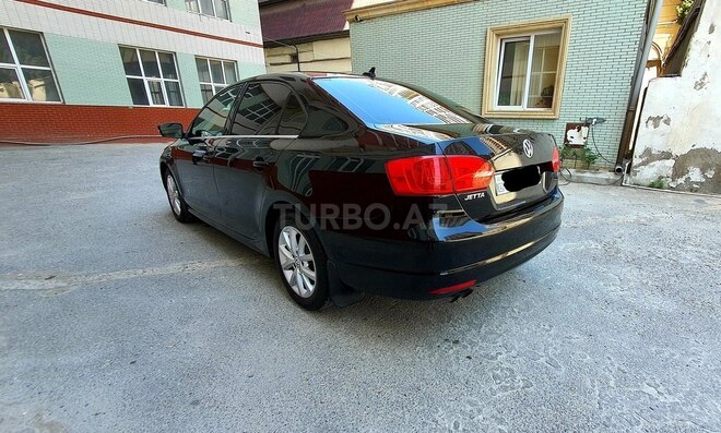 Volkswagen Jetta 2013, 93,000 km - 1.8 л - Bakı