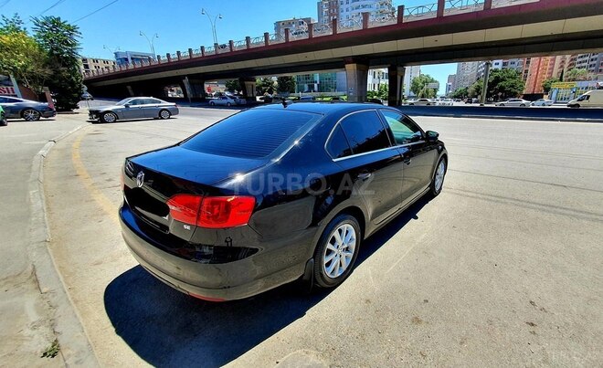 Volkswagen Jetta 2013, 93,000 km - 1.8 л - Bakı