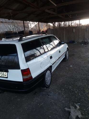 Opel Astra 1992, 429,613 km - 1.6 л - Göyçay
