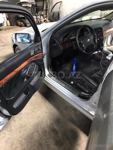 BMW 540 1996, 333,333 km - 4.4 л - Bakı