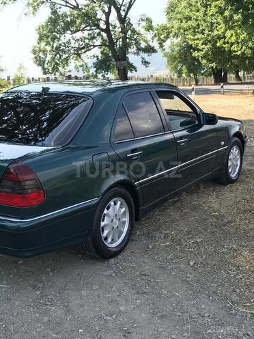 Mercedes C 240 1998, 174,000 km - 2.4 l - Mingəçevir