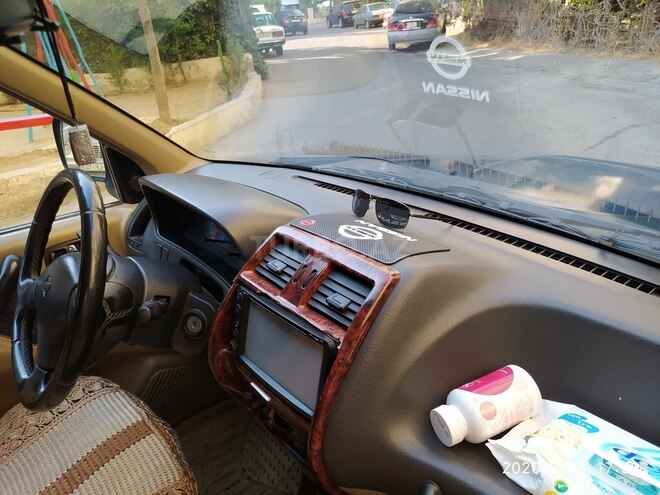 Nissan Terrano 2002, 222,000 km - 2.5 l - Bakı