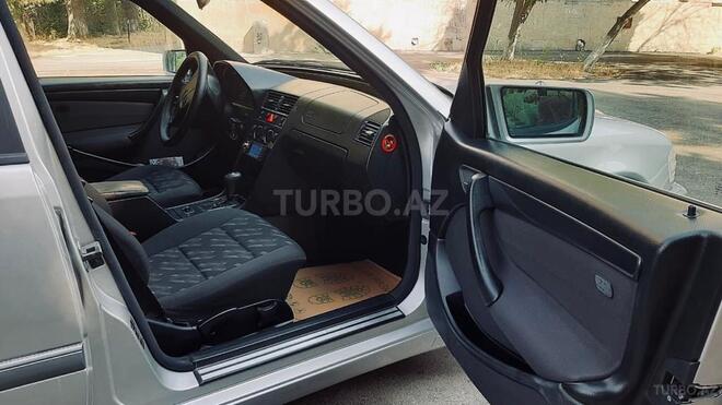Mercedes C 220 1998, 215,000 km - 2.2 l - Sumqayıt