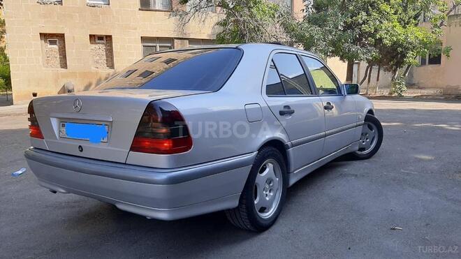 Mercedes C 220 1998, 215,000 km - 2.2 l - Sumqayıt