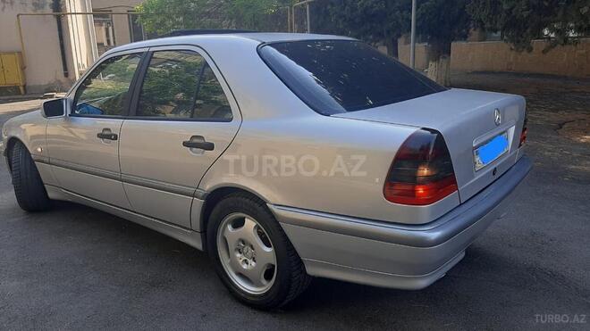 Mercedes C 220 1998, 215,000 km - 2.2 l - Sumqayıt