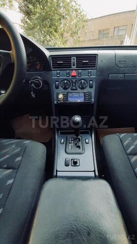 Mercedes C 220 1998, 215,000 km - 2.2 l - Sumqayıt