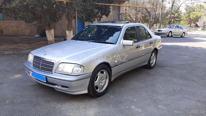 Mercedes C 220 1998, 215,000 km - 2.2 l - Sumqayıt