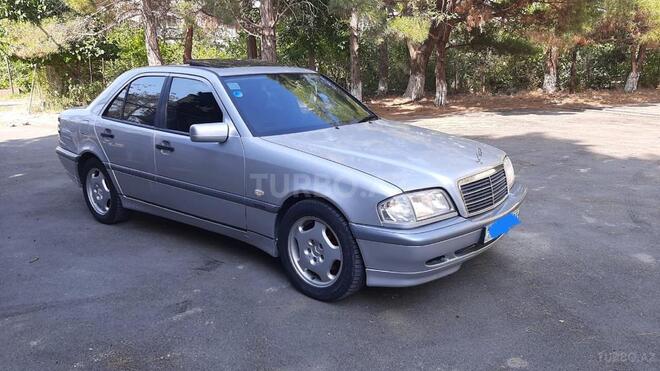Mercedes C 220 1998, 215,000 km - 2.2 l - Sumqayıt