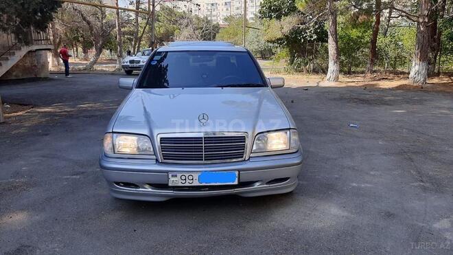 Mercedes C 220 1998, 215,000 km - 2.2 l - Sumqayıt