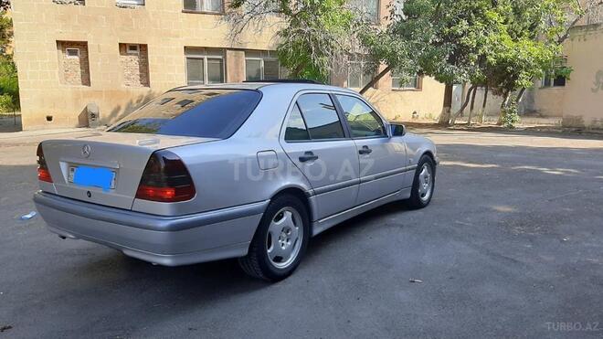 Mercedes C 220 1998, 215,000 km - 2.2 l - Sumqayıt