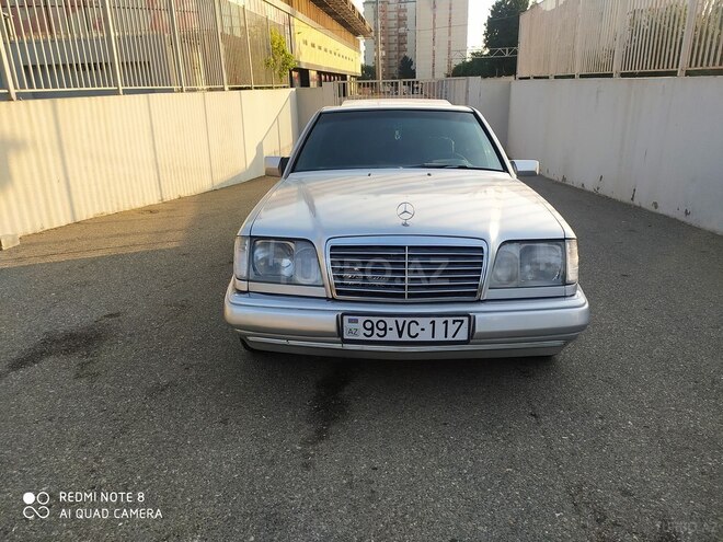 Mercedes E 220 1995, 287,000 km - 2.2 l - Bakı
